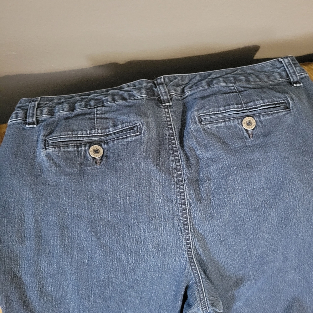 Capris - Picture 2 of 2